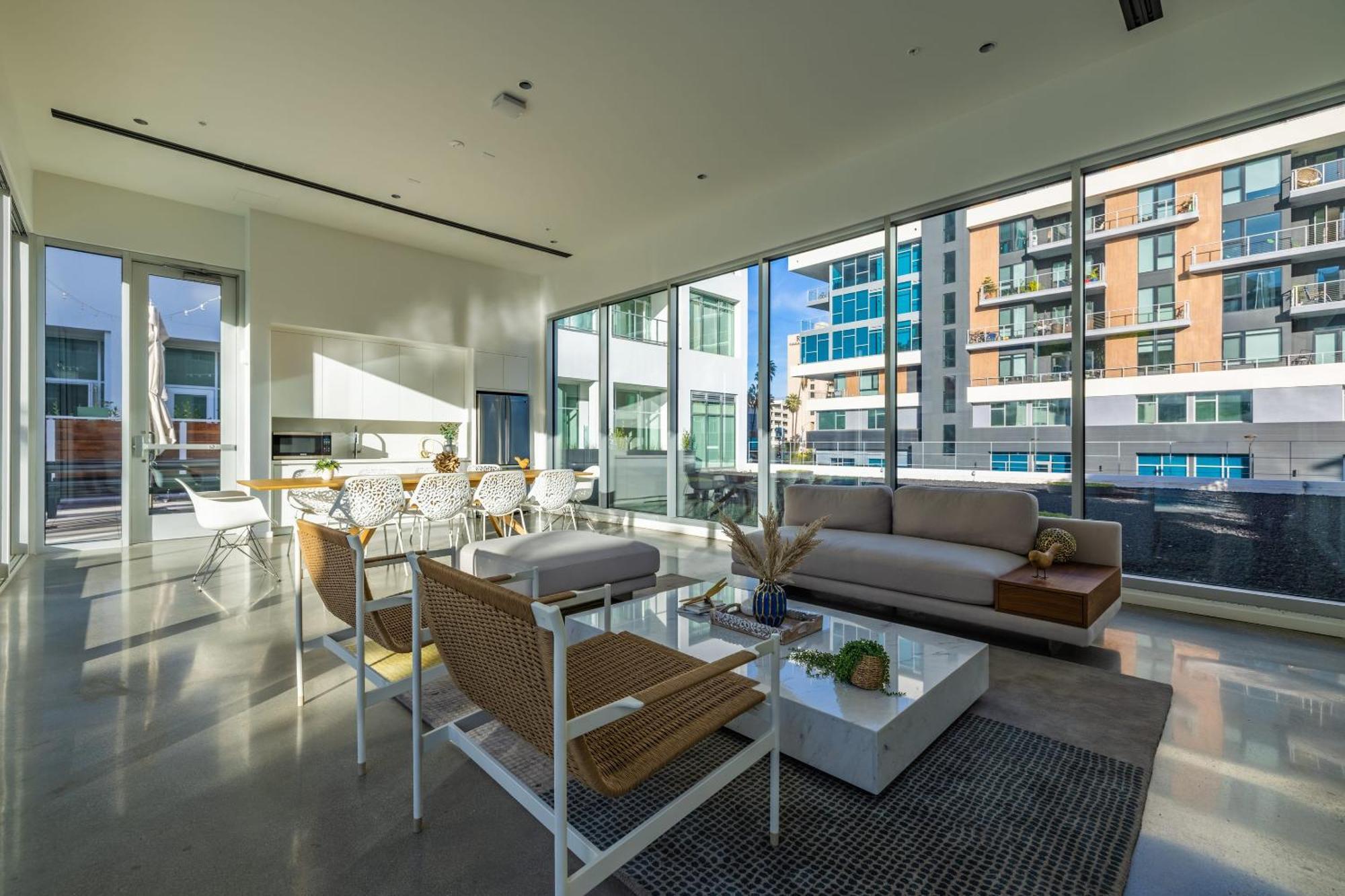@ Marbella Lane - Penthouse W/ City & Ocean Views Лонг Бич Экстерьер фото