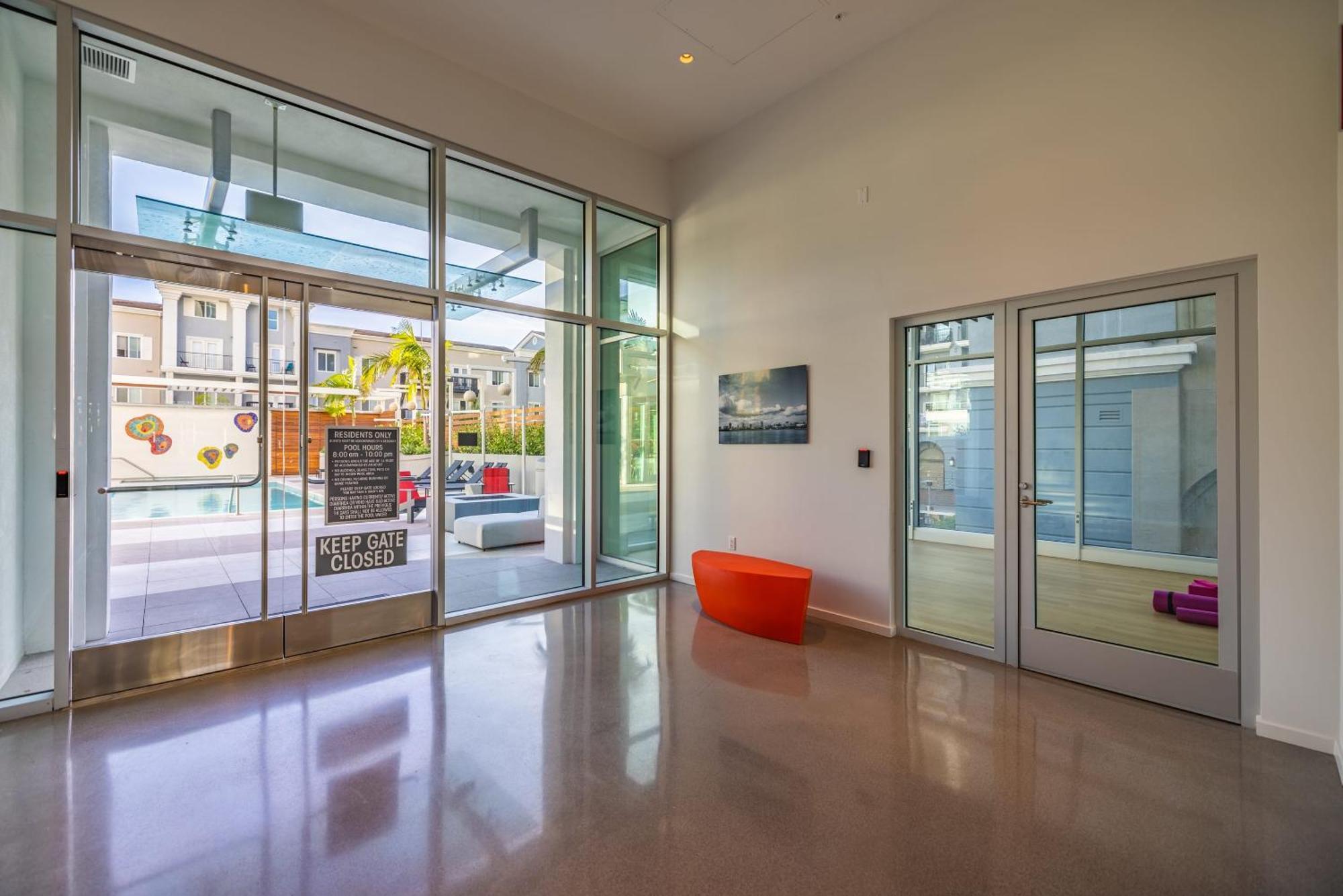 @ Marbella Lane - Penthouse W/ City & Ocean Views Лонг Бич Экстерьер фото