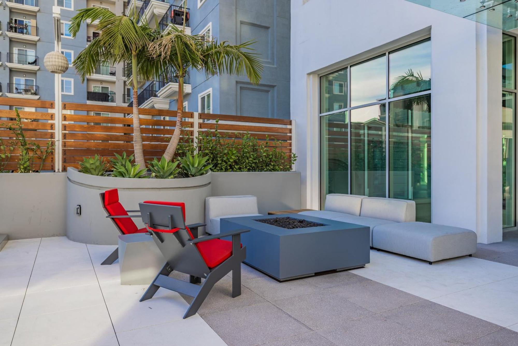 @ Marbella Lane - Penthouse W/ City & Ocean Views Лонг Бич Экстерьер фото