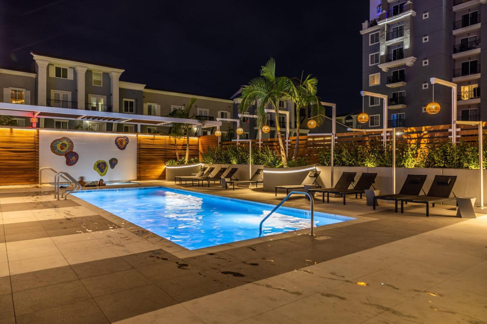 @ Marbella Lane - Penthouse W/ City & Ocean Views Лонг Бич Экстерьер фото