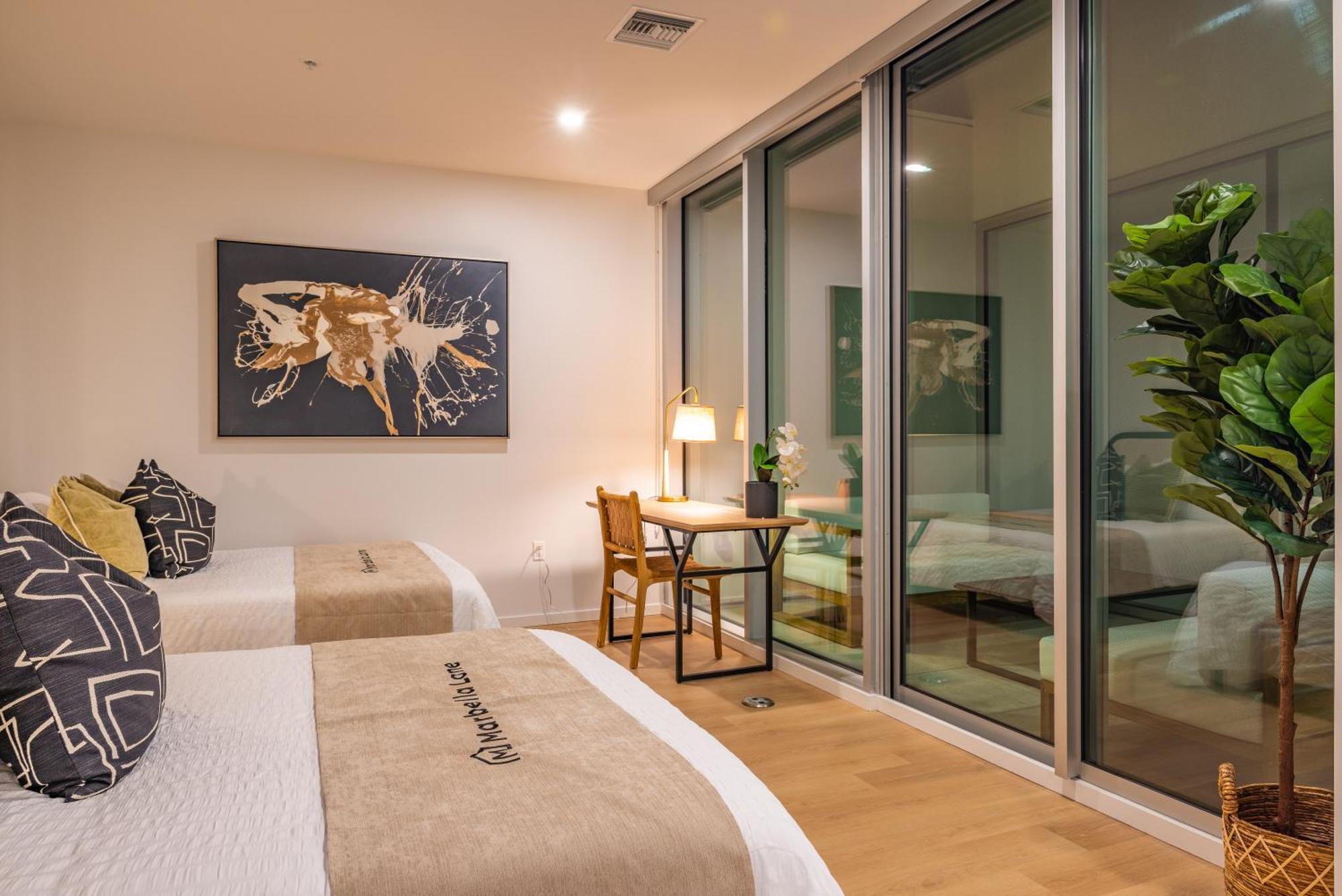 @ Marbella Lane - Penthouse W/ City & Ocean Views Лонг Бич Экстерьер фото