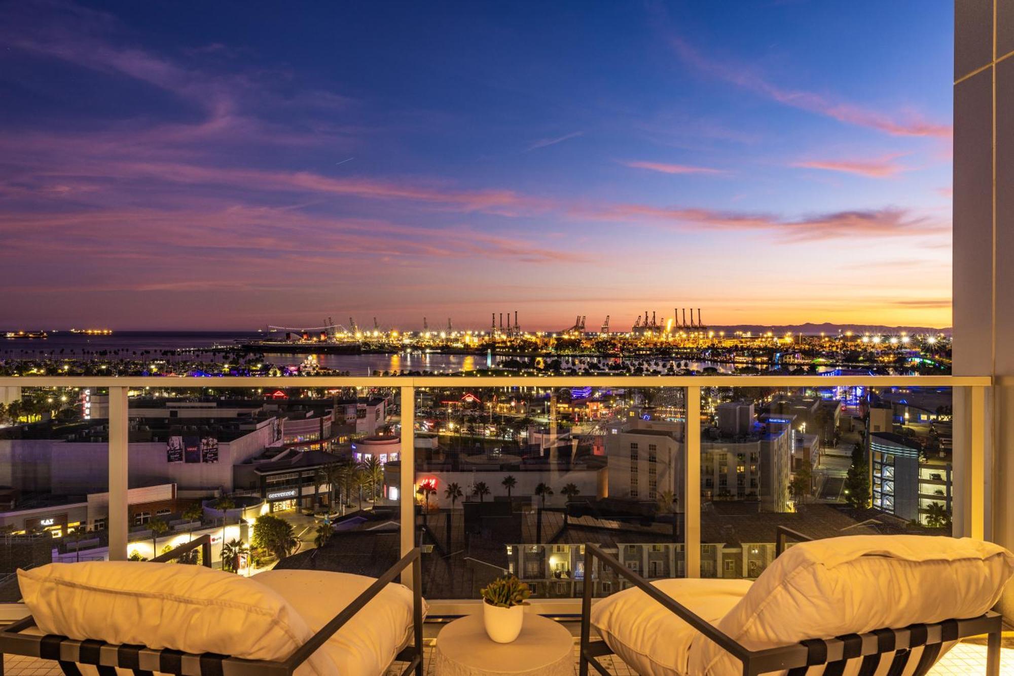 @ Marbella Lane - Penthouse W/ City & Ocean Views Лонг Бич Экстерьер фото